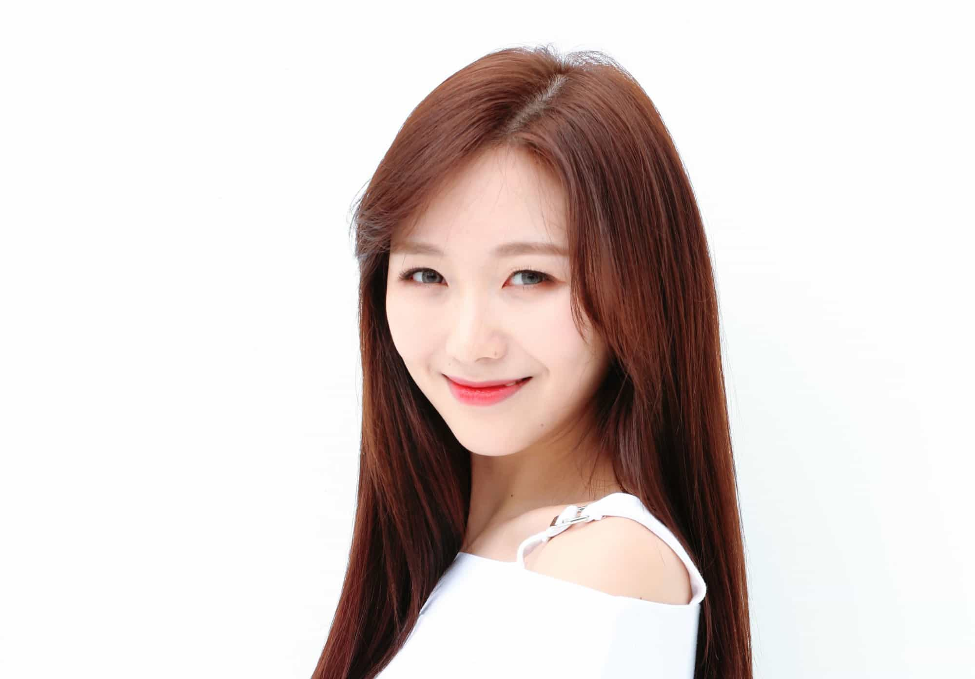 Lovelyz's Sujeong reportedly making her solo debut